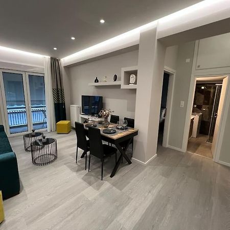אתונה Luxury Apartment Near Acropolis מראה חיצוני תמונה