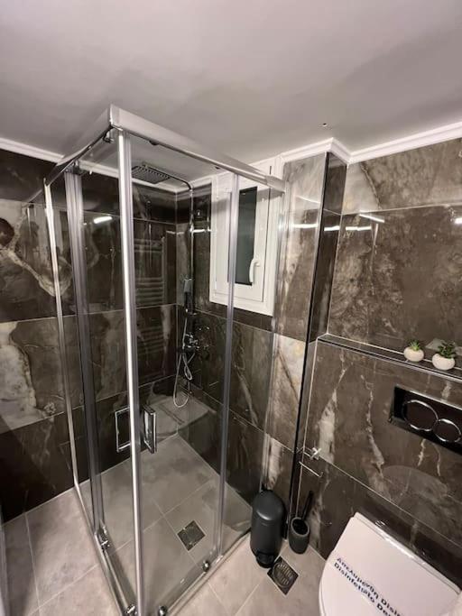 אתונה Luxury Apartment Near Acropolis מראה חיצוני תמונה