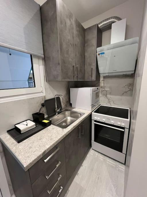 אתונה Luxury Apartment Near Acropolis מראה חיצוני תמונה